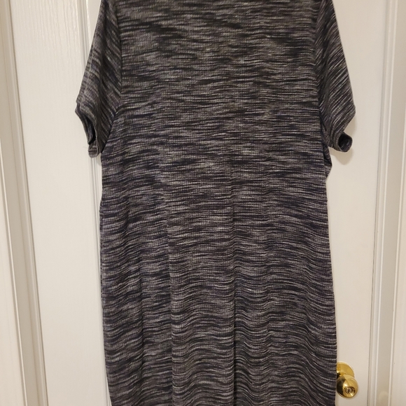 (4X)  Short Sleeve Dress - Picture 2 of 5
